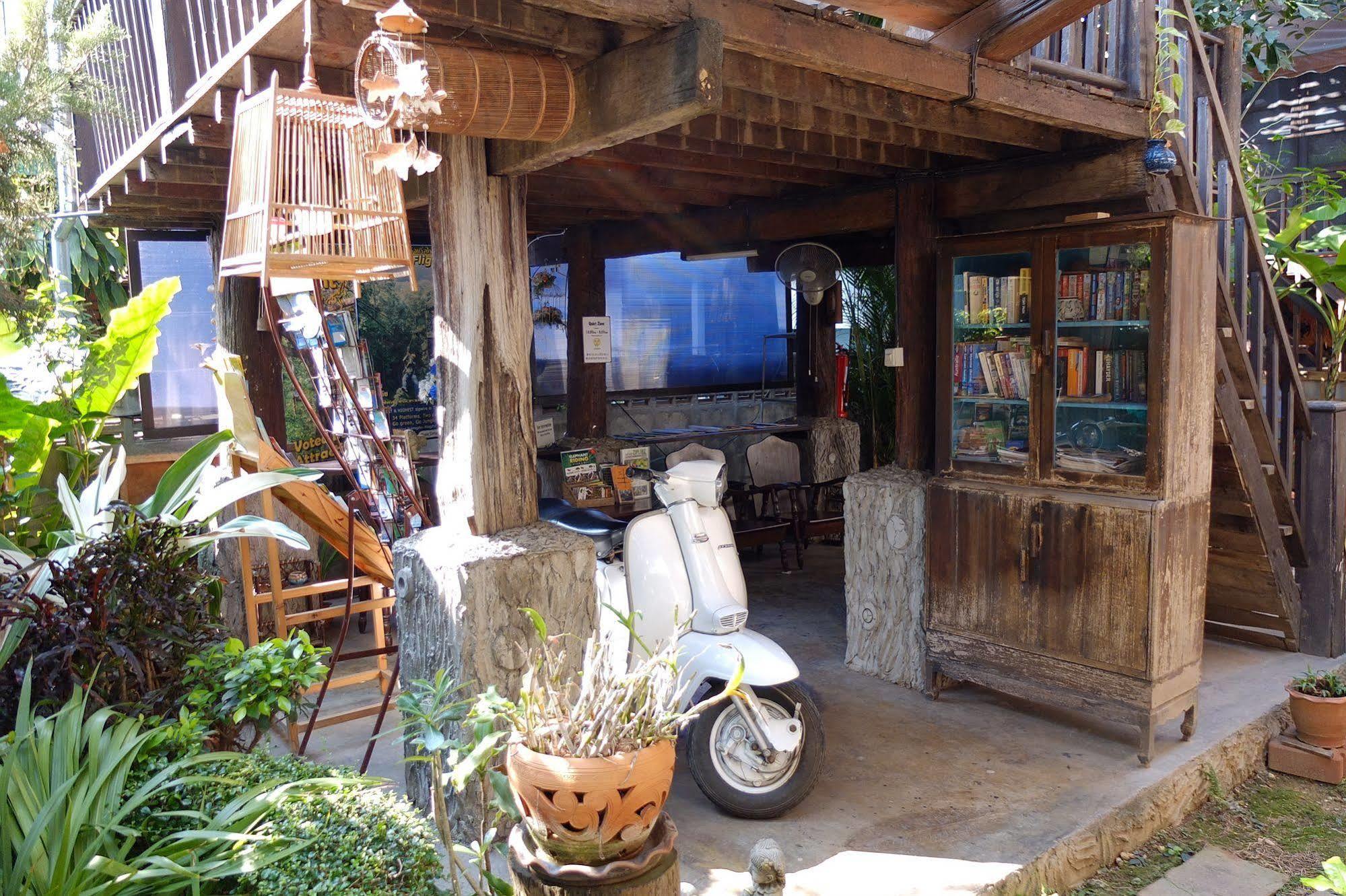 Saithong Guesthouse Chiang Mai Exterior foto